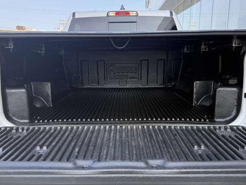 Used 2019 RAM 1500 Laramie AWD/4WD image 24