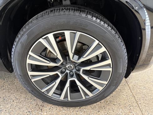 Used 2020 Volvo XC90 T5 Momentum image 36