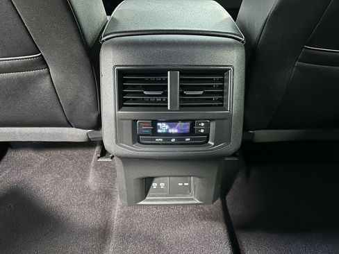 Used 2021 Volkswagen Atlas SE image 76