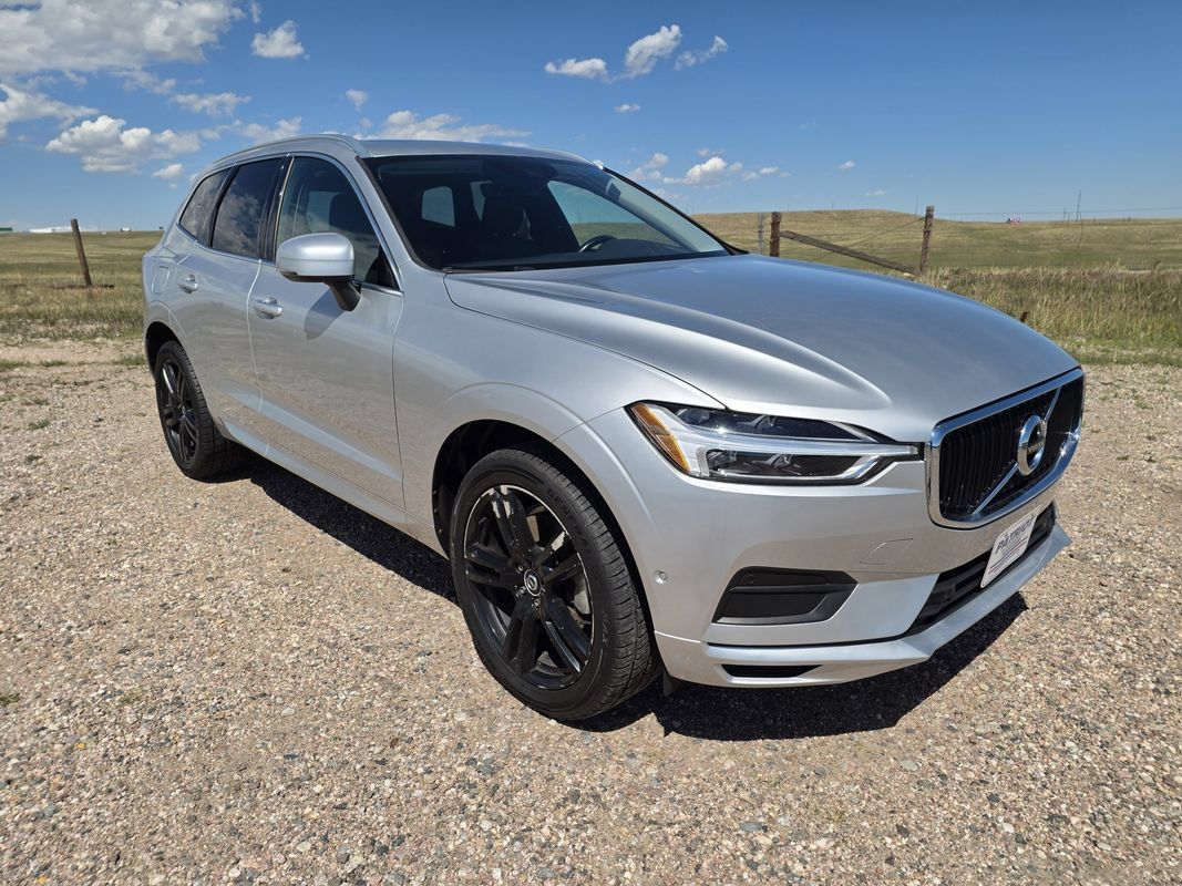 Used 2019 Volvo XC60 T6 Momentum w/ Multimedia Package AWD/4WD image 7