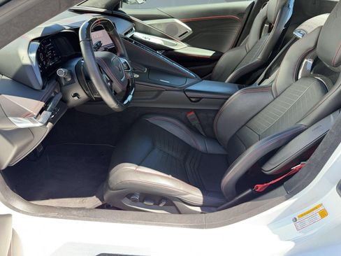Used 2024 Chevrolet Corvette Z06 RWD image 4