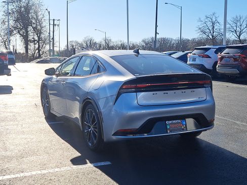 New 2026 Toyota Prius XLE image 4