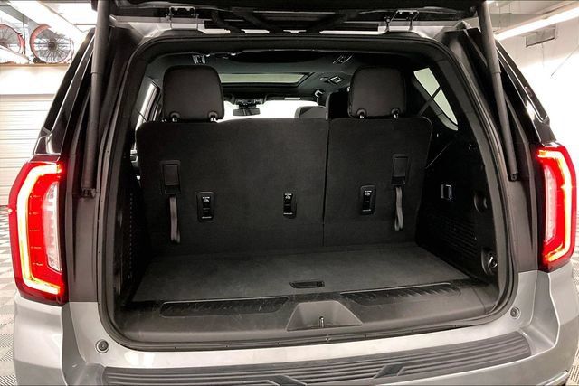 Used 2023 GMC Yukon SLT AWD/4WD image 44