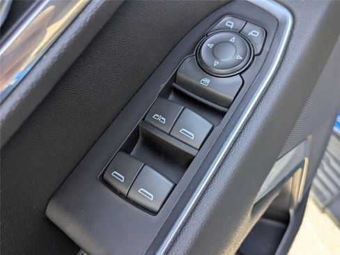 Used 2022 Chevrolet Silverado 1500 LT Trail Boss w/ Protection Package AWD/4WD image 15