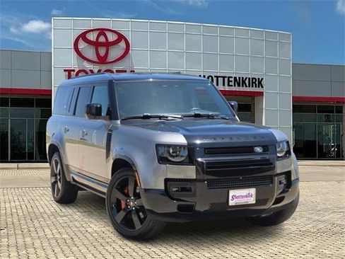 Used 2023 Land Rover Defender 130 X image 1