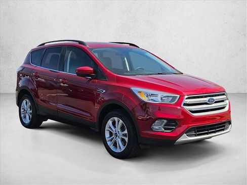Used 2018 Ford Escape SE AWD/4WD image 3