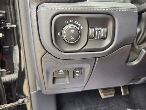 Certified 2023 RAM 1500 Limited RWD image 36