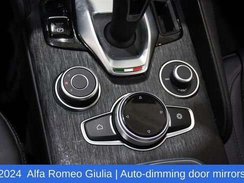 Used 2024 Alfa Romeo Giulia Sprint AWD/4WD image 24