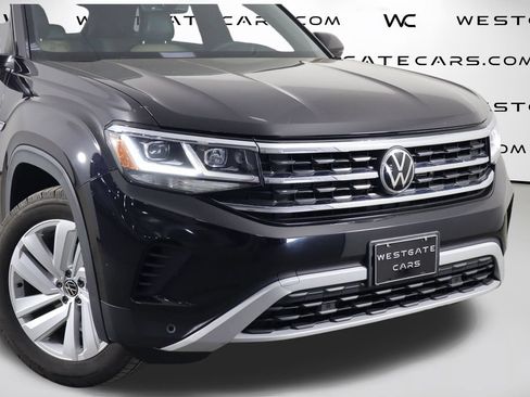 Used 2022 Volkswagen Atlas Cross Sport SE AWD/4WD image 48