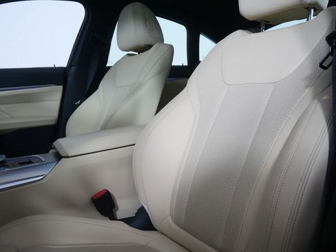 Certified 2023 BMW i4 eDrive35 w/ Premium Package RWD image 10