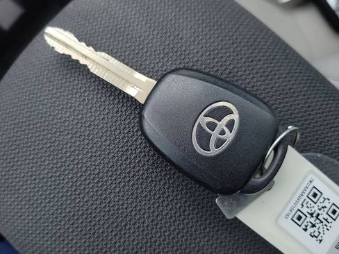 Certified 2025 Toyota Corolla Cross L FWD image 22