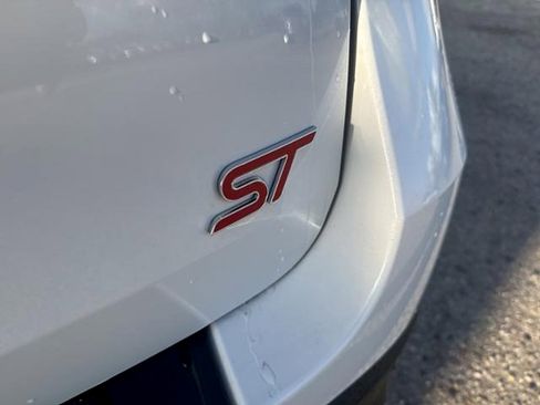 New 2025 Ford Explorer ST image 25