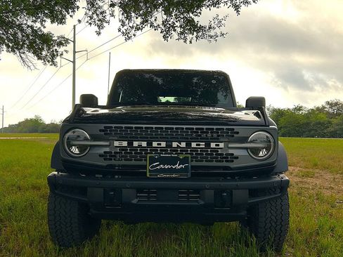 New 2026 Ford Bronco Badlands AWD/4WD image 2