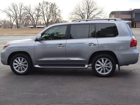 Used 2010 Lexus LX 570 4WD image 9
