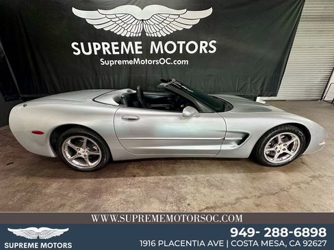 Used 2001 Chevrolet Corvette Convertible w/ Preferred Equipment Group2 image 1