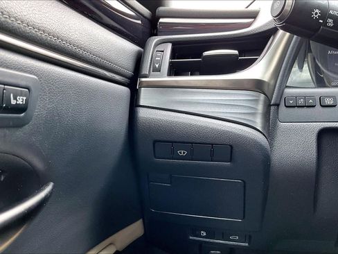 Used 2019 Lexus ES 350 Luxury image 35