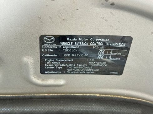 Used 2024 MAZDA MAZDA3 s FWD image 36