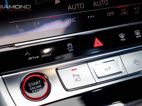 Used 2024 Audi RS 6 performance image 93