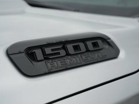 Used 2022 RAM 1500 Big Horn AWD/4WD image 40