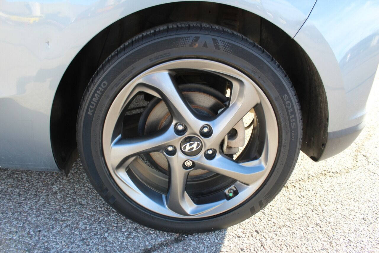 Used 2019 Hyundai Veloster 2.0 FWD image 10