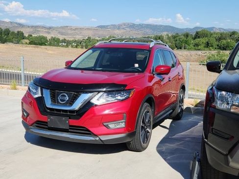 Used 2017 Nissan Rogue Platinum AWD/4WD image 1