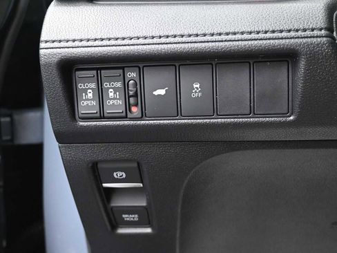 Used 2025 Honda Odyssey Sport-L image 10
