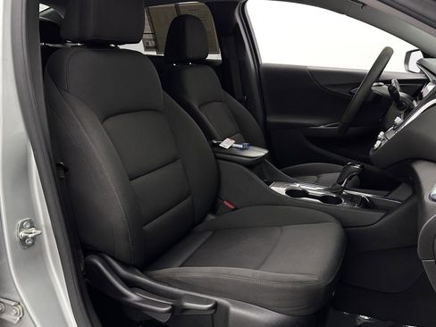 Used 2020 Chevrolet Malibu LT FWD image 34