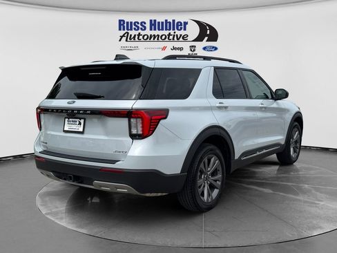Used 2025 Ford Explorer Active w/ Active Comfort Package AWD/4WD image 7