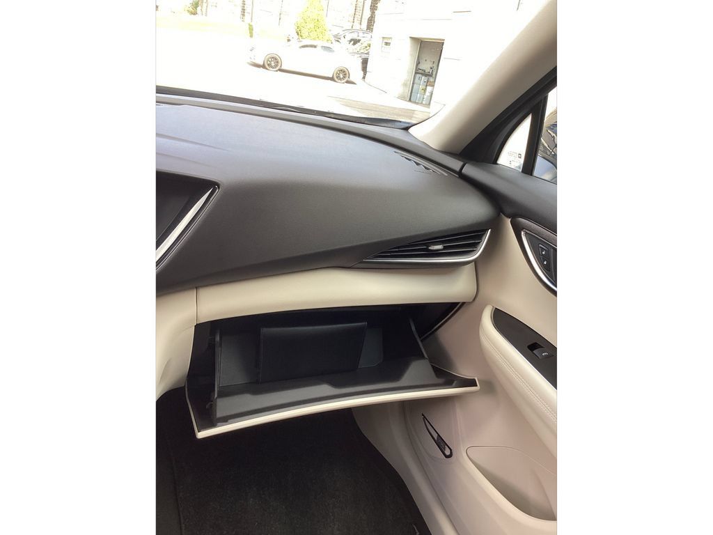 Used 2023 Buick Envision Avenir AWD/4WD image 45