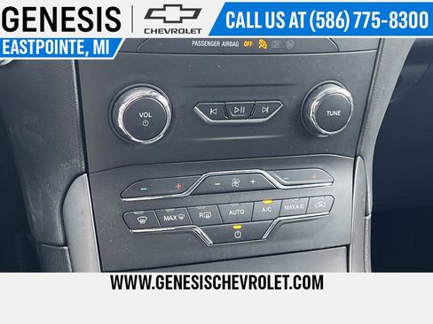 Used 2020 Ford Edge SE AWD/4WD image 21