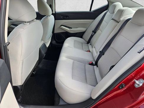 Used 2025 Nissan Altima 2.5 SV FWD image 18