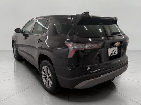 Used 2025 Chevrolet Equinox LT AWD/4WD image 21