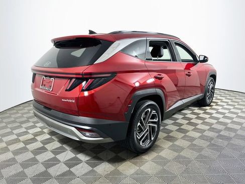Used 2025 Hyundai Tucson Limited AWD/4WD image 3