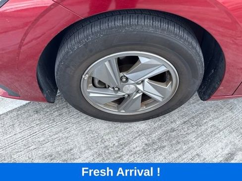 Used 2024 Hyundai Elantra SE FWD image 18