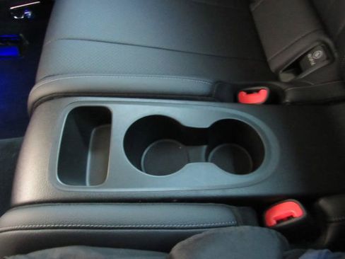 Used 2024 Mercedes-Benz CLE 300 4MATIC image 28