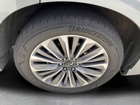 Used 2025 INFINITI QX80 Sensory AWD/4WD image 6