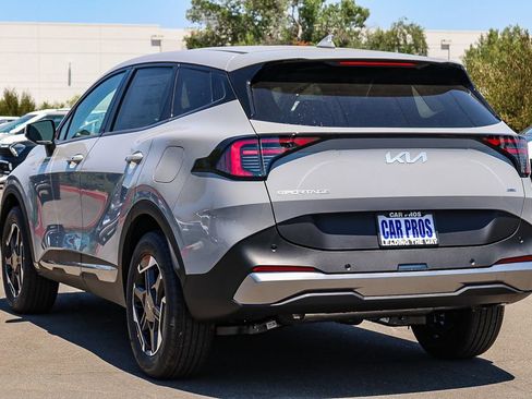 Certified 2026 Kia Sportage S AWD/4WD image 7