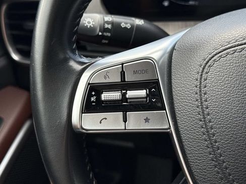 Used 2024 Kia Telluride EX w/ EX Captain's Chair Package FWD image 25