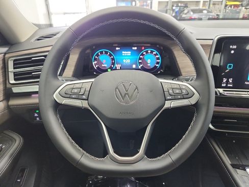 New 2026 Volkswagen Atlas SEL AWD/4WD image 13