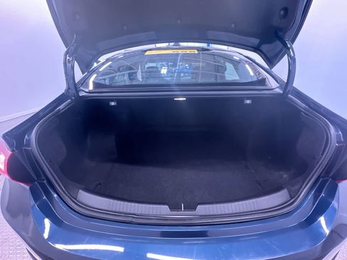 Used 2021 Chevrolet Malibu LT FWD image 42