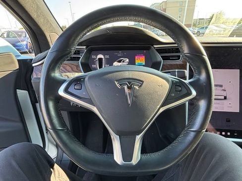 Used 2018 Tesla Model X 100D AWD/4WD image 18