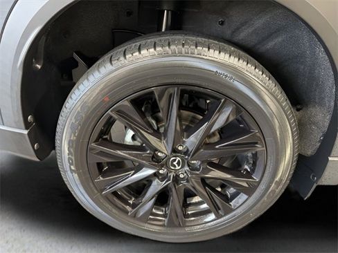 Used 2022 MAZDA CX-5 Carbon Edition image 39
