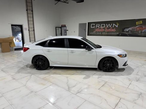 Used 2024 Honda Civic Sport image 7