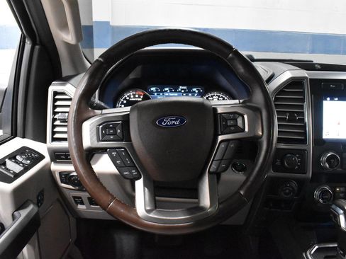 Used 2019 Ford F150 Limited w/ Trailer Tow Package image 8