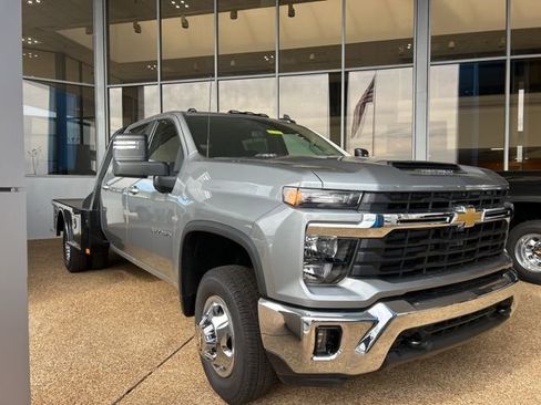 New 2026 Chevrolet Silverado 3500 LT w/ Convenience Package image 1