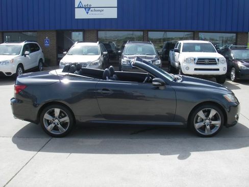 Used 2010 Lexus IS 250C image 4