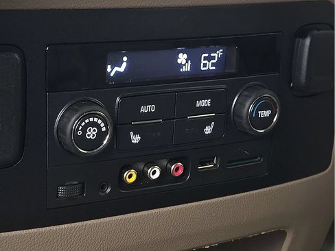 Used 2015 GMC Yukon SLT w/ Open Road Package RWD image 11