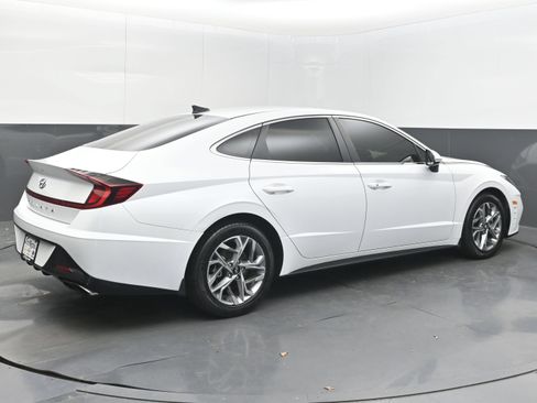Used 2021 Hyundai Sonata SEL FWD image 9