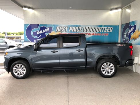 Used 2020 Chevrolet Silverado 1500 Custom w/ Custom Value Package AWD/4WD image 5