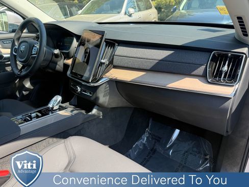 Used 2026 Volvo XC90 B6 Plus w/ Protection Package Premier AWD/4WD image 29